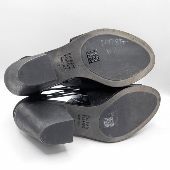Eileen Fisher Black Suede Block Heel Sandals Size 7 Minimalist Quiet Luxury - Picture 6 of 6